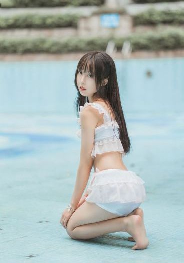 老师把筷子放在我的p眼里_4K在线播放