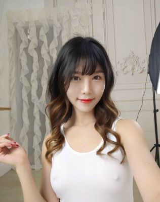 女邻居丰满奶水hd_蓝光免费观看视频