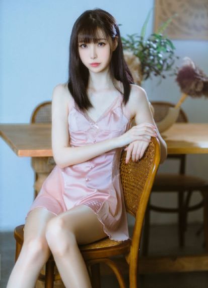 年轻性感的妈妈在线_1080高清视频播放