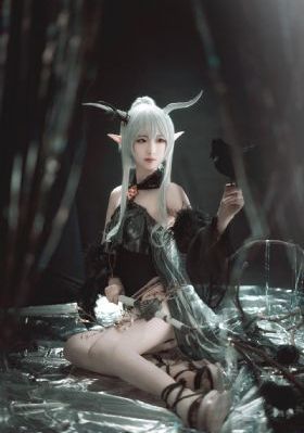 白丝美女被c_剧情片动漫在线观看